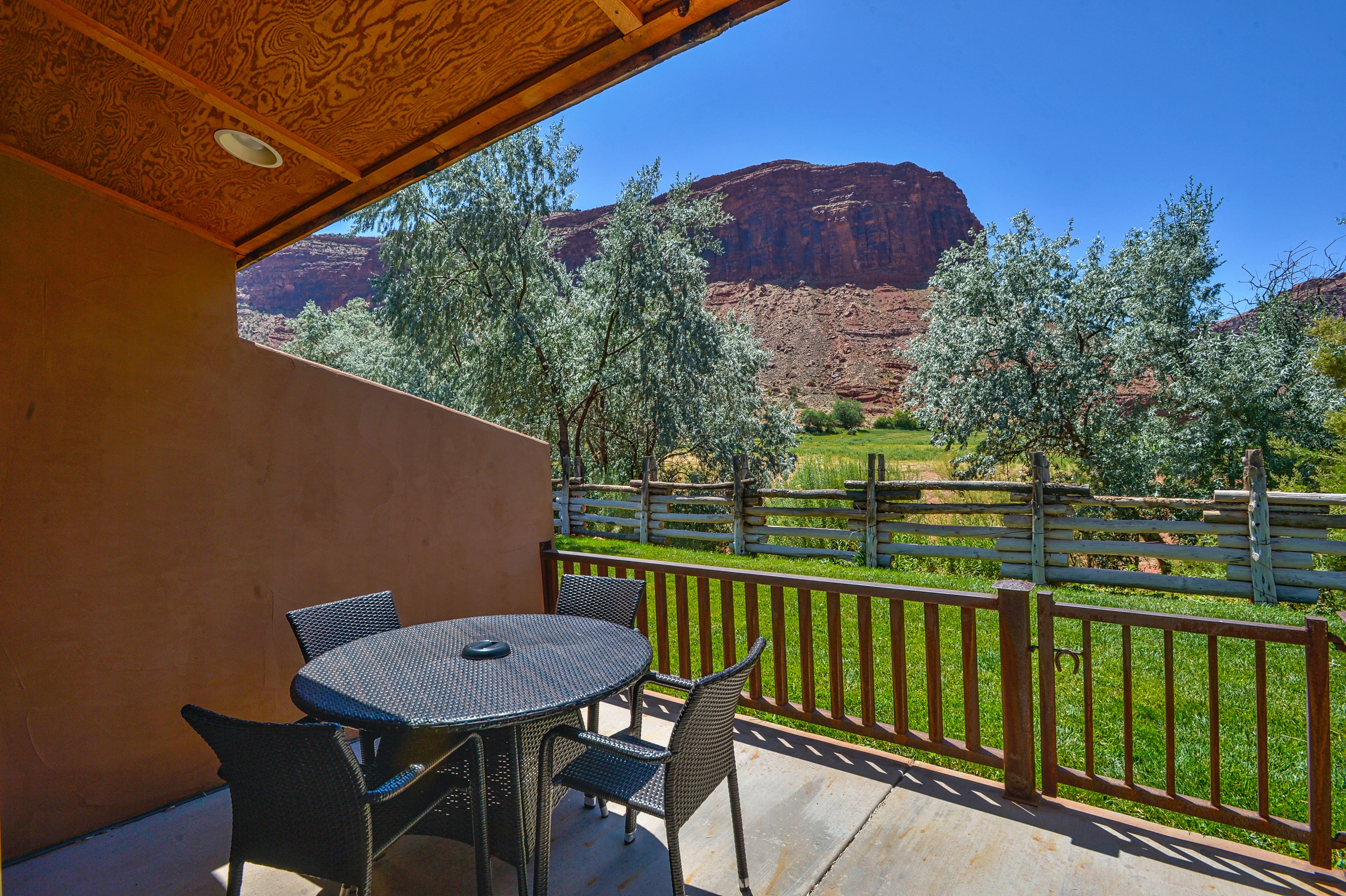 Red Cliffs Lodge Moab Exterior foto