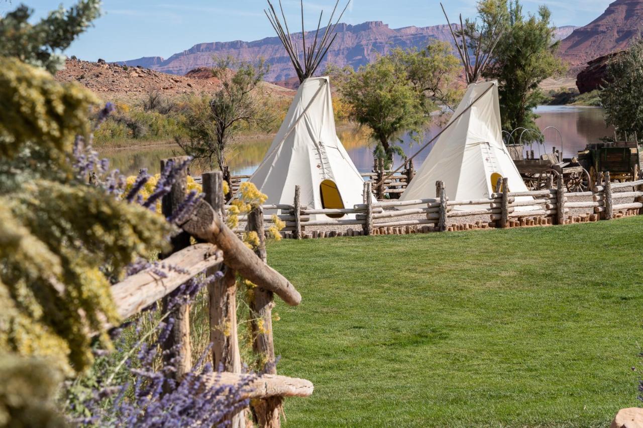 Red Cliffs Lodge Moab Exterior foto